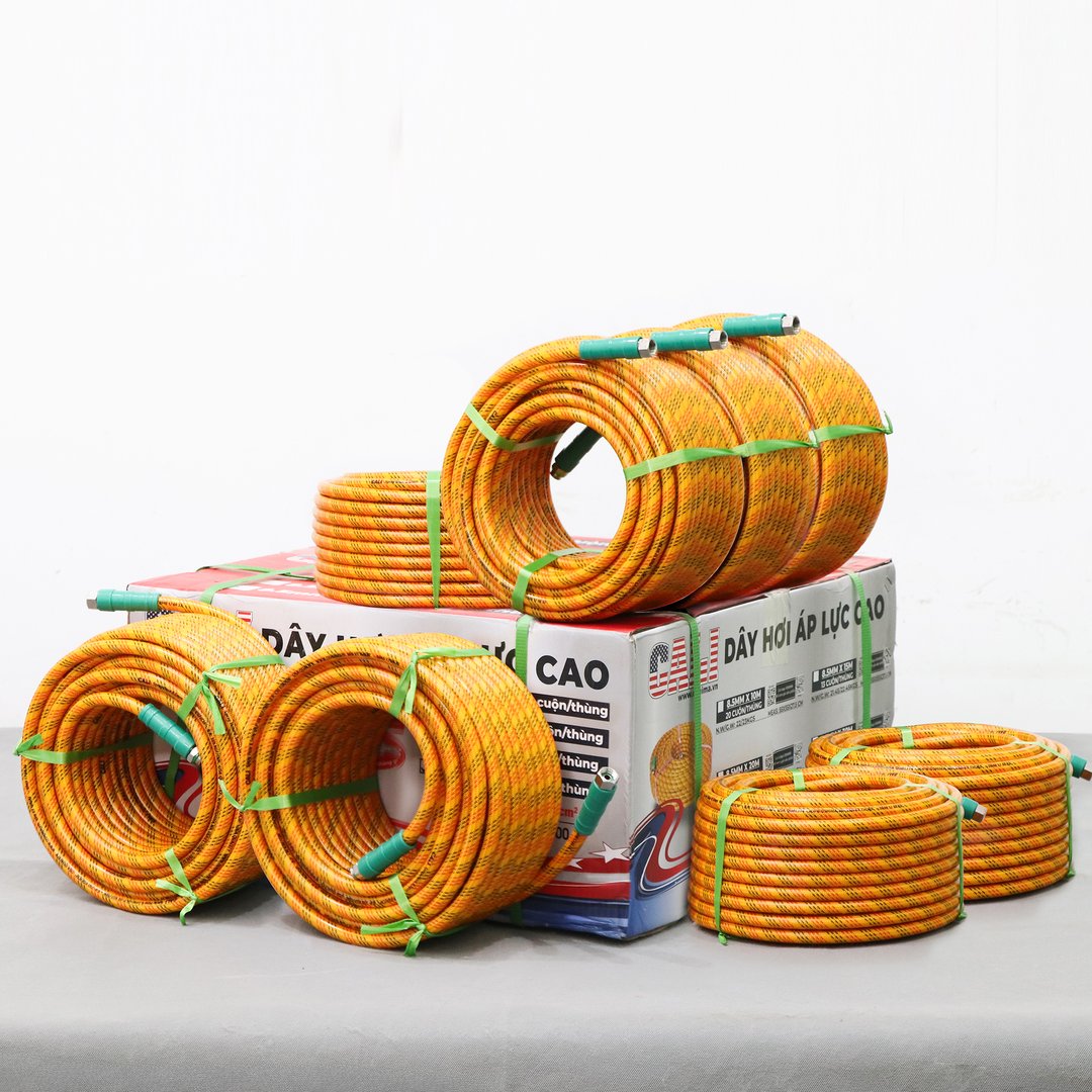 Ống nhựa PVC CALI 8.5mm x 10m Vàng